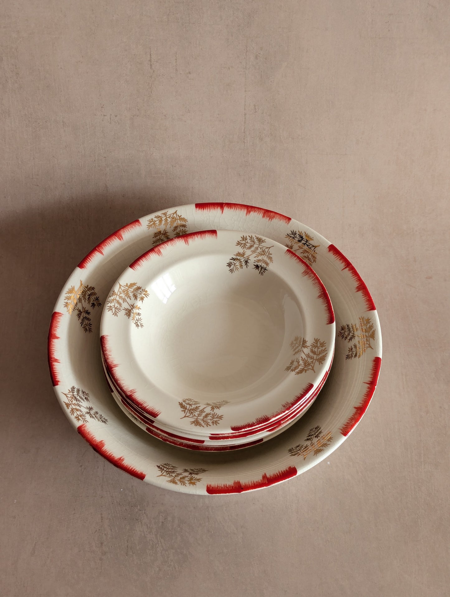 Mid-Century Red & Gold Christmas Dessert Bowls - Set of 7