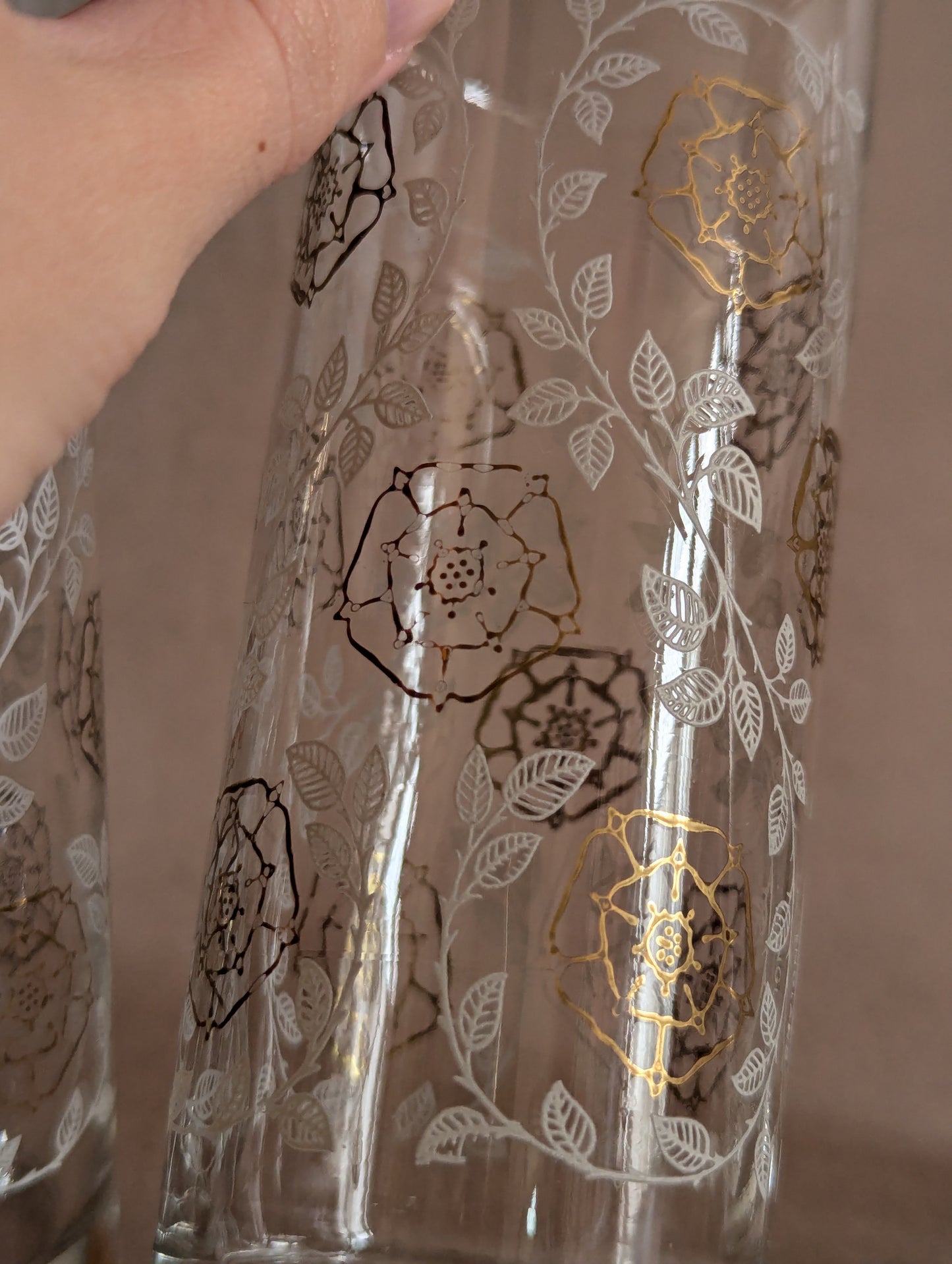 Gold & White Floral Mid-Century Glass Tumblers, Set of Three