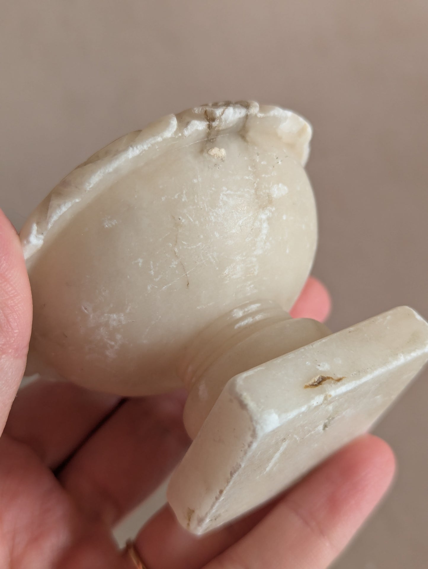 White Italian 19th Century Alabaster Tazza Urn