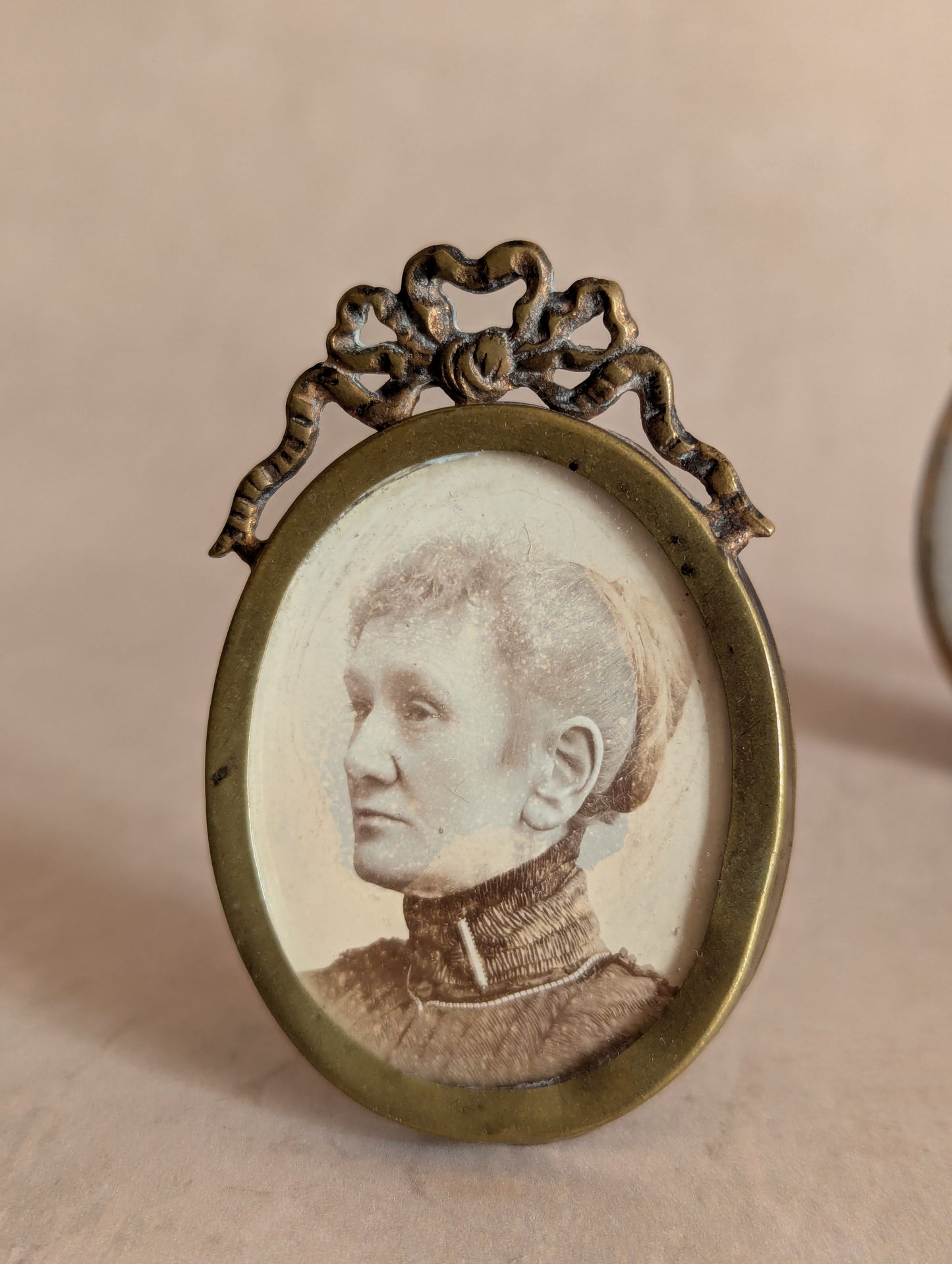 Miniature Keepsake Solid Brass Bow Oval Picture Frame