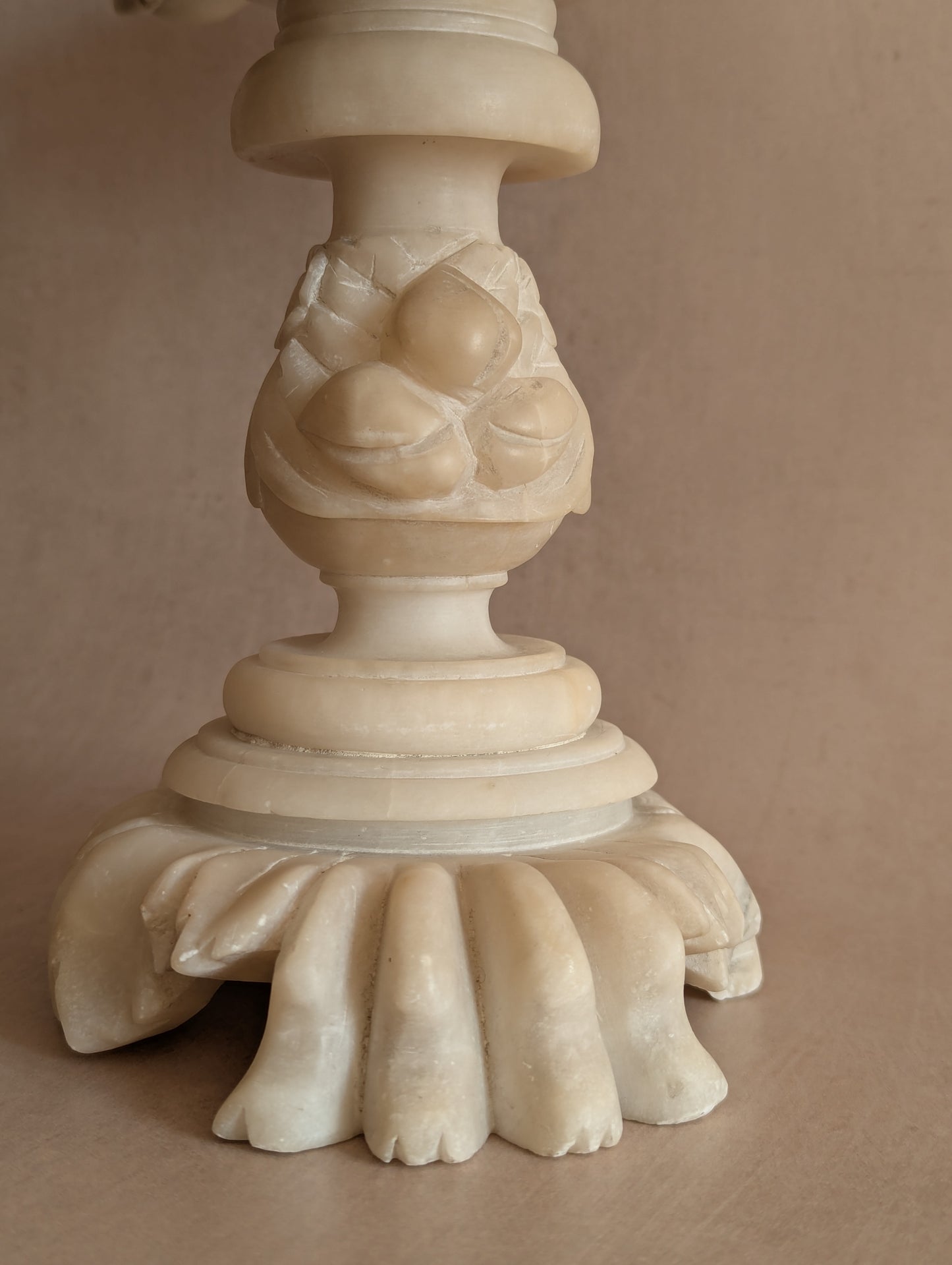 Italian 19th Century Alabaster Tazza Centerpiece