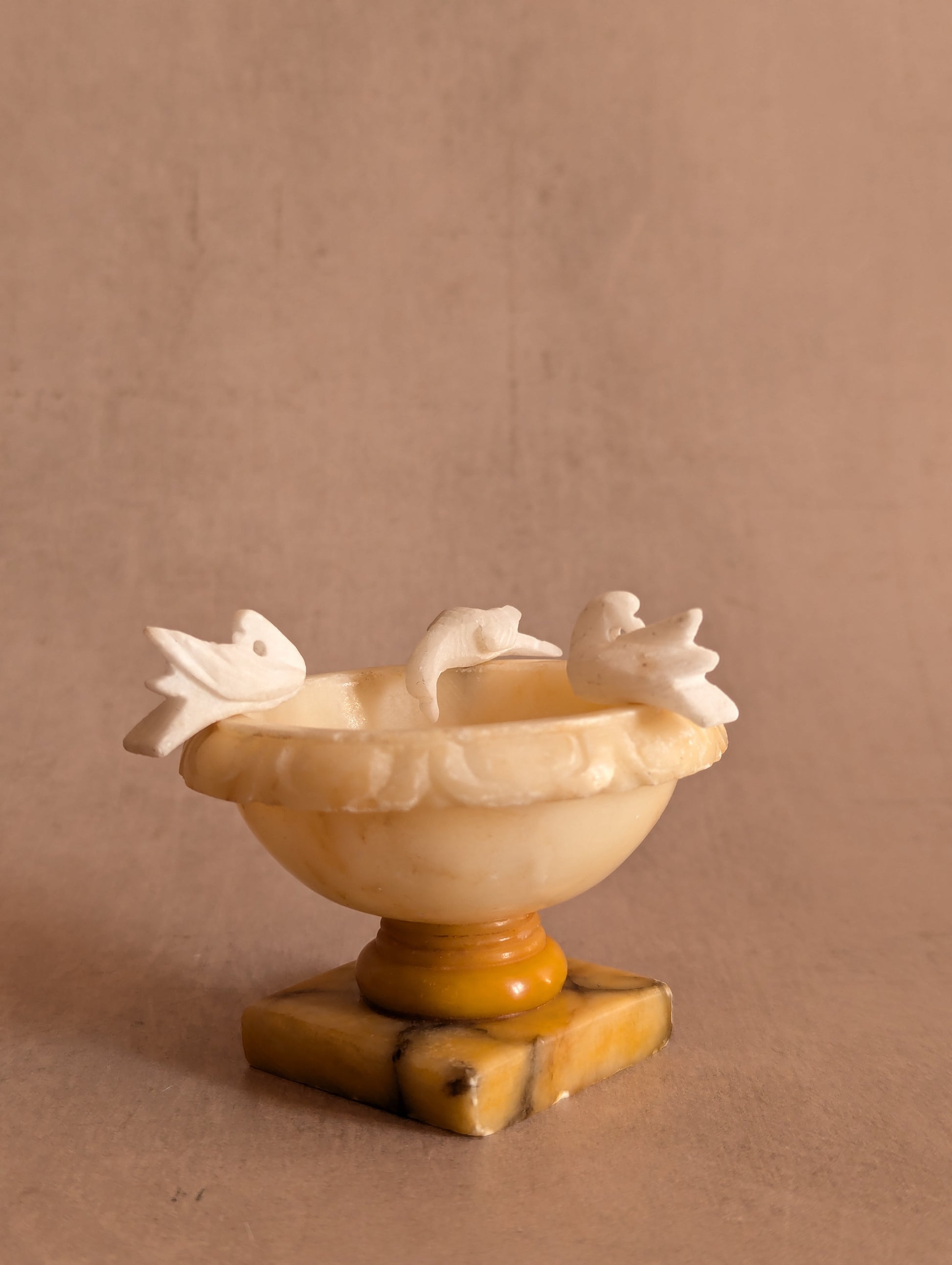 Antique Italian Alabaster Grand Tour Miniature Bird Bath