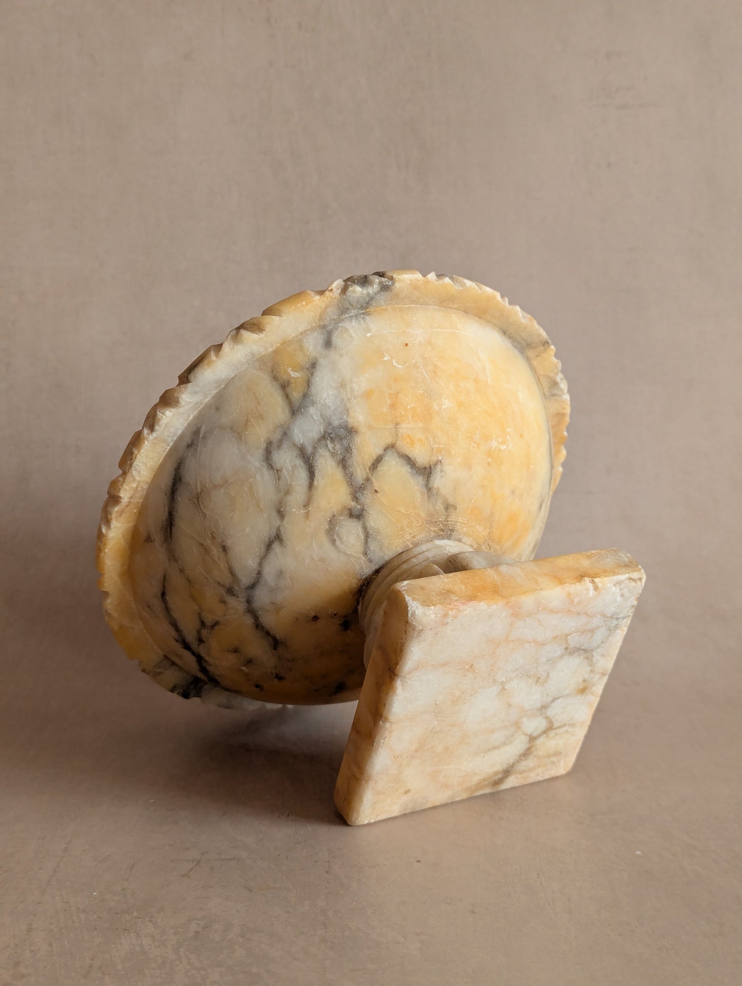 Large Italian Grand Tour Alabaster Tazza Urn (Bird Bath)