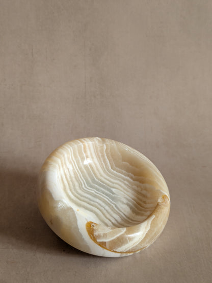 Minimal Mid-Century White Onyx Ashtray