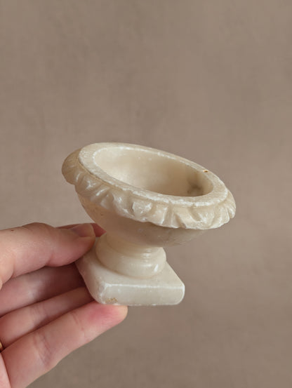 White Italian 19th Century Alabaster Tazza Urn