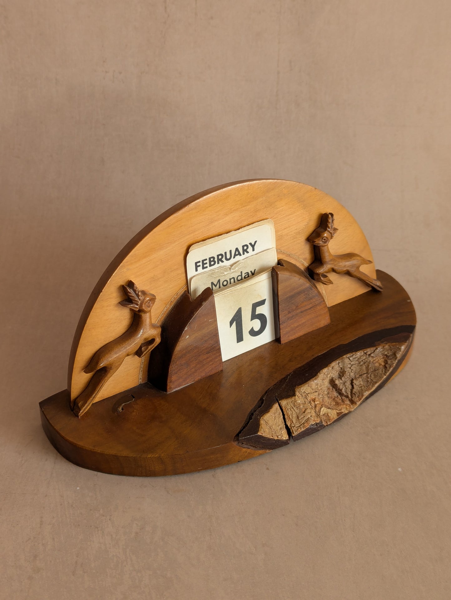 Wooden Antelope Art Deco Perpetual Desk Calendar