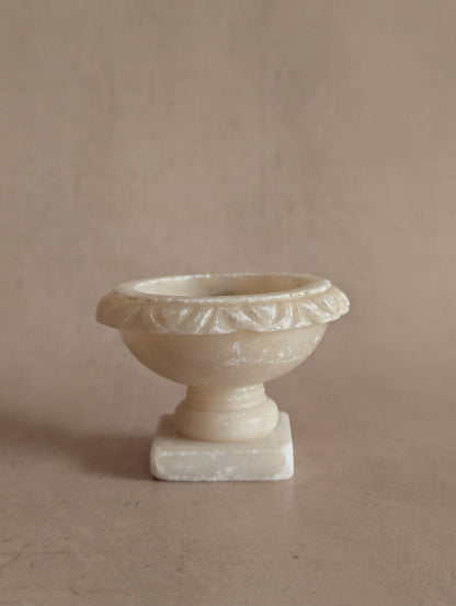 White Italian 19th Century Alabaster Tazza Urn