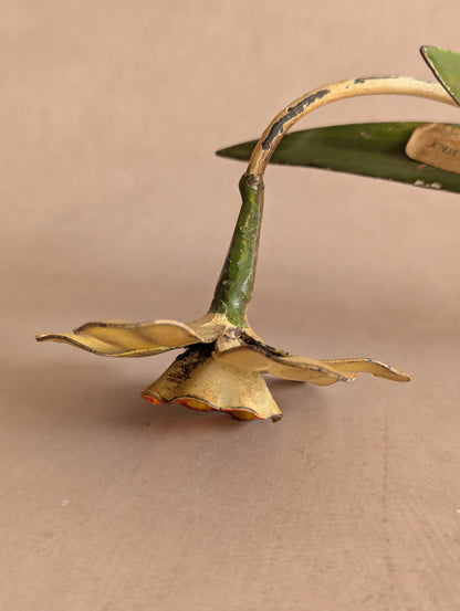 Italian Toleware Daisy Flower Large Candle Snuffer