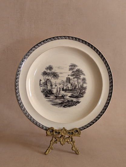 19th Century Wedgwood Dinner Plates - Set of Three