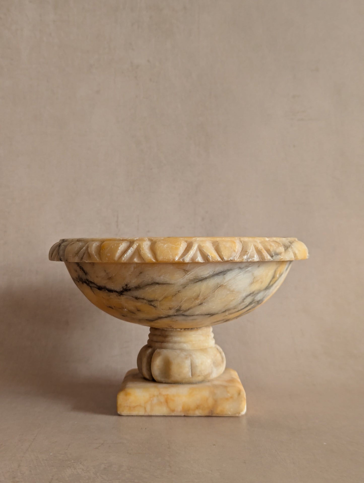 Large Italian Grand Tour Alabaster Tazza Urn (Bird Bath)